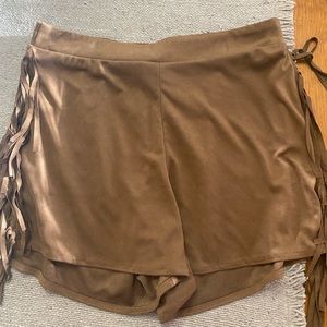 Fringe suede shorts